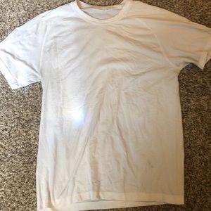 Lulu lemon stretchy t shirt